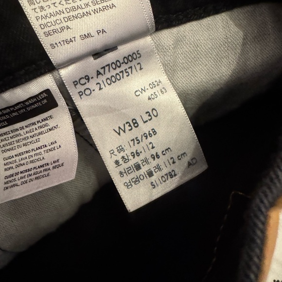 Levi's Men's Black Denim Jeans - Picture 3 of 5